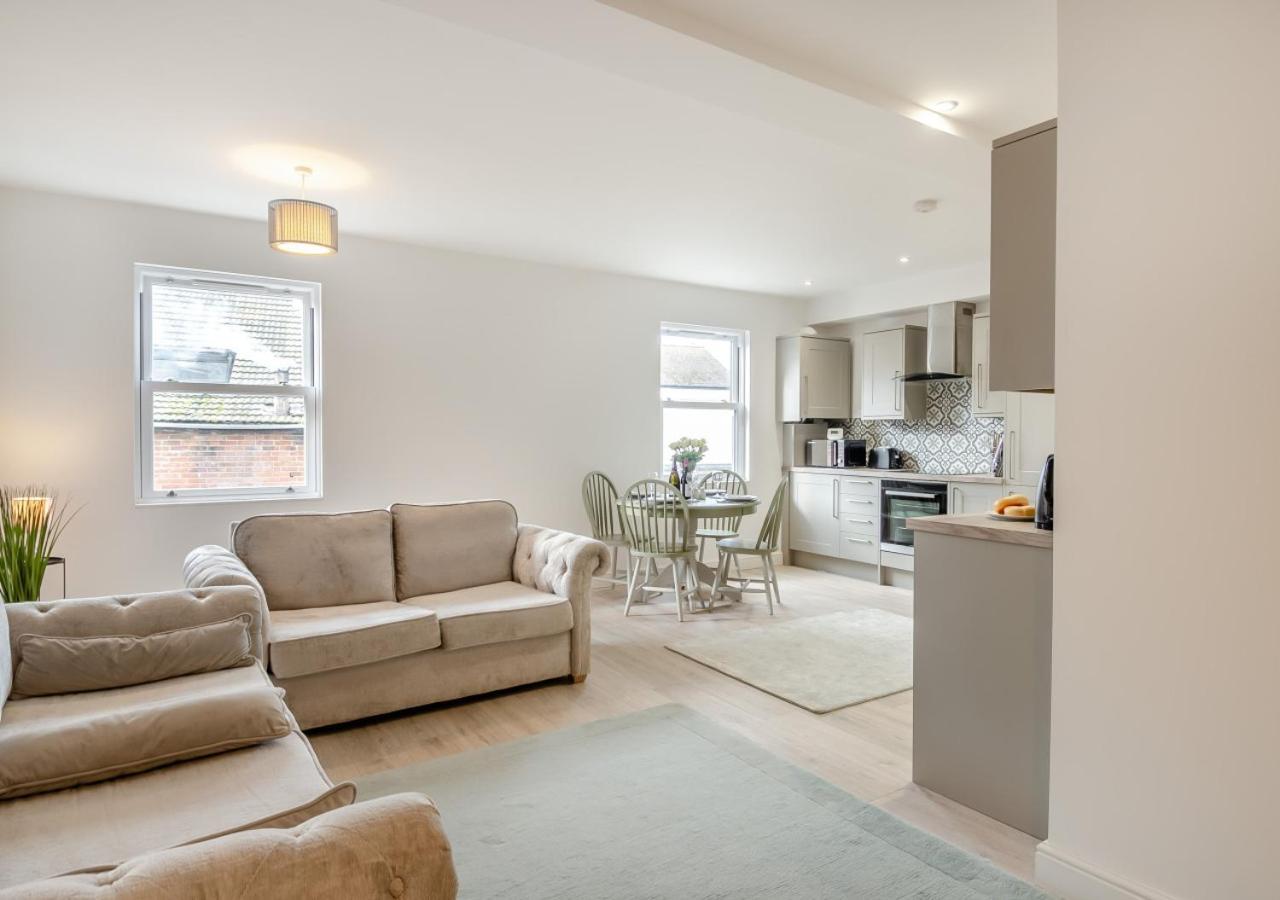 Flat E Apartment โครเมอร์ ภายนอก รูปภาพ