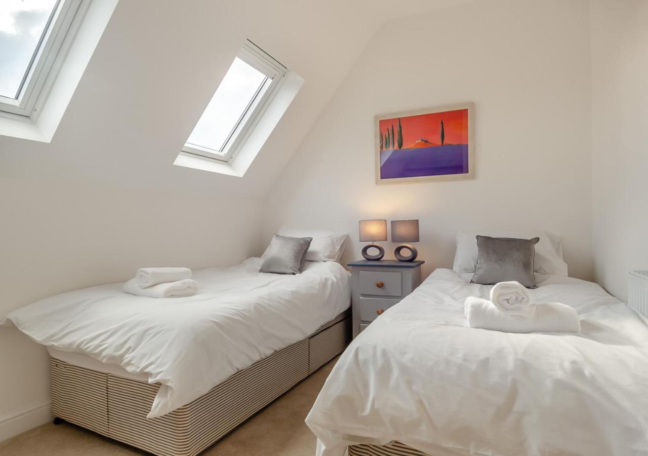 Flat E Apartment โครเมอร์ ภายนอก รูปภาพ