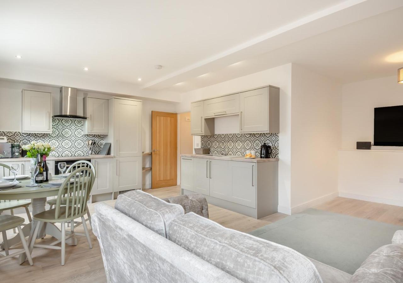 Flat E Apartment โครเมอร์ ภายนอก รูปภาพ