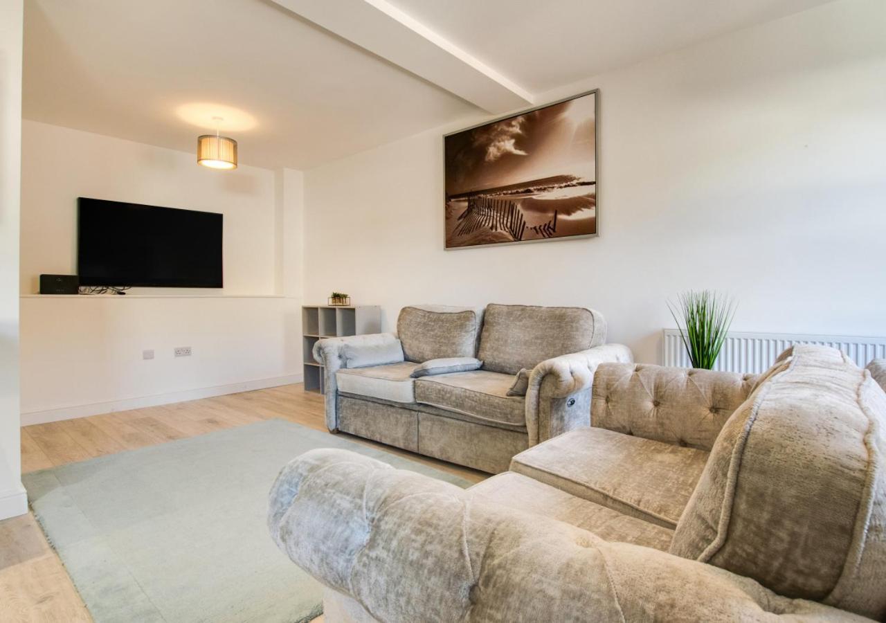 Flat E Apartment โครเมอร์ ภายนอก รูปภาพ